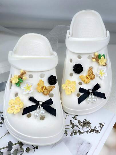 12 قطعة من كليبسات الأحذية متعددة الوظائف للنساء من البوليستر والأزهار الملونة والفراشات، مناسبة للأحذية والشنط والهدايا في المناسبات الخاصة مثل العطلات وأعياد الميلاد