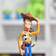 Disney 1 pieza Llavero con figura del muñeco de Woody de Disney dibujos animados: Figurita colgante de Woody, Buzz Lightyear, accesorio decorativo creativo para bolso, regalo perfecto