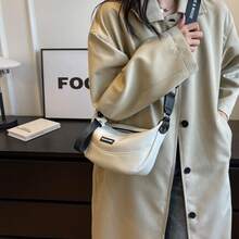 Borsa a tracolla da donna dal design semplice, leggera e comoda