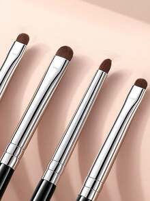 4件套化妆刷套装：马毛眼影刷、眼线刷、遮瑕刷、眉刷、眼影刷、螺旋刷、睫毛刷