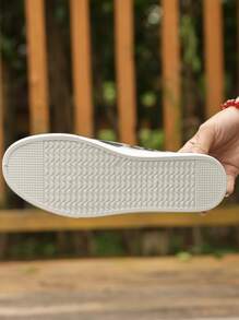 Women's Casual Sneakers, Fashionable Slip-On Leopard Print Lightweight Sport Skateboard Shoes, Versatile Student Casual Shoes
