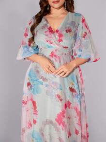Vestito midi da donna taglie forti con scollo incrociato, stampa floreale casuale e grande, maniche a lanterna lunghe eleganti