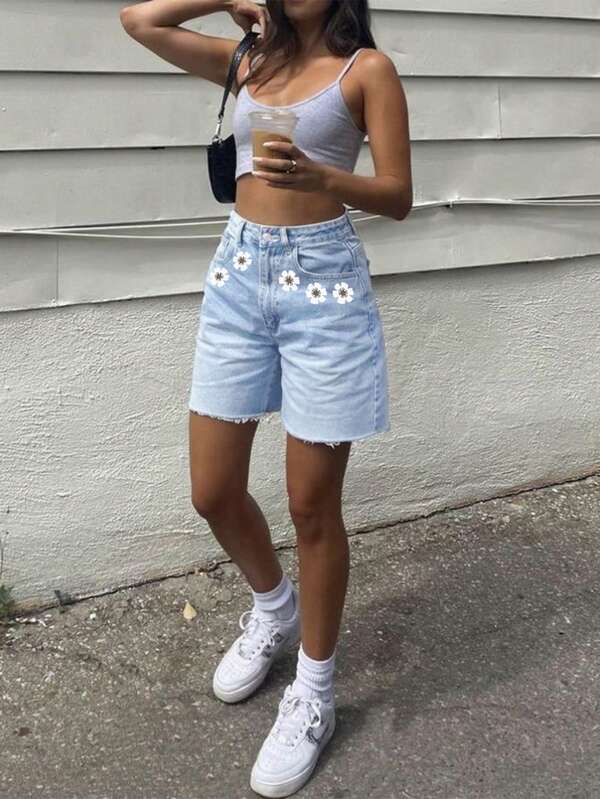 Casual Floral Print Pocket Zipper Fly Straight Leg Denim Shorts For Teenage Girls, Summer Vacation & Music Festival Style, Light Blue