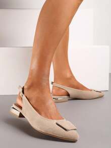 金属嵌件尖头露跟凉鞋