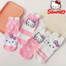 Sanrio 1Pair Sanrio Short Socks Featuring Hello Kitty In A Striped Heart Design, Perfect For Spring And Summer, Cute And Versatile For Casual Wear.
