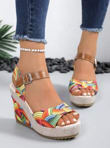 European Women Platform Wedge Sandals 2024 New Spring Summer Outdoor Versatile Buckle Slides Model Stage Sexy Flower Print Beach Casual Comfortable Open Toe Shoes Green Floral Platform Flats For Petite
