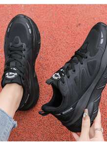 1 par de zapatos deportivos ligeros, transpirables y antideslizantes para parejas, de color negro, con 6 cm de aumento de altura, de unicolor, para uso casual al aire libre, de moda y cómodos para viajes y ejercicio