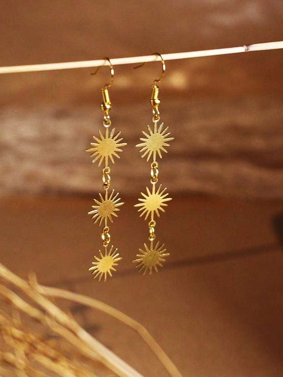 Vintage goldene Sonnenstrahl-Ohrringe mit boho-stiligem Quastenanhänger, modischer Bohemian-Schmuck mit Himmelskörper-Motiv, perfekt für Festivals und Alltagsoutfits