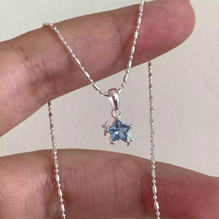 Women Pendant Necklaces