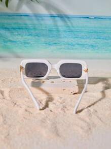 Tropiscape Retro quadratische Plastik Unisex Sonnenbrille, modischer klassischer Stil für Outdoor-Aktivitäten, Strände, Urlaube, UV-Schutz elegante Sonnenbrille Strandaccessoires für Damen Sonnenbrille Sonnenbrillen Shades Urlaubsstimmung Urlaub Entspannung Strand