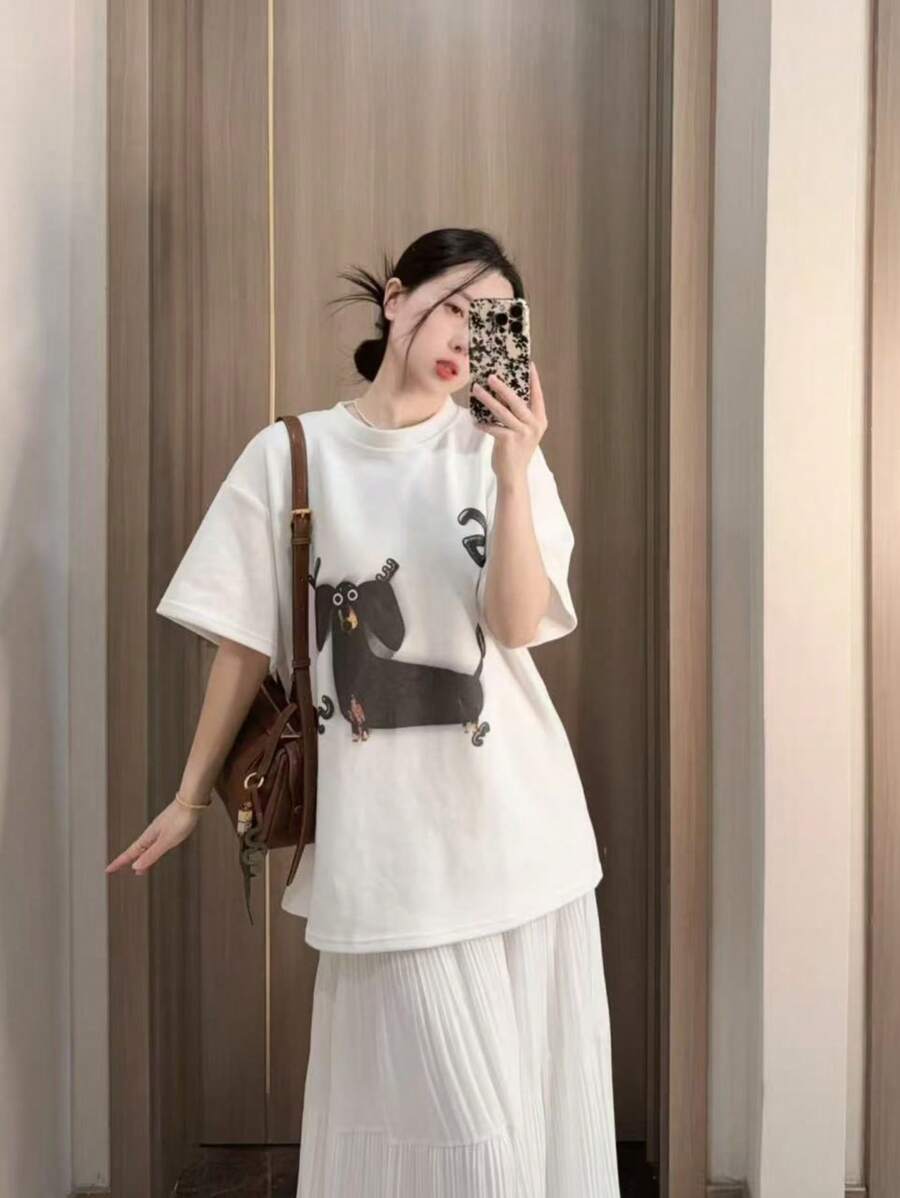 Women's Loose Black Printed T-Shirt - Short Sleeves, Loose Fit, Machine Washable, Japanese Text, Panda Pattern Design