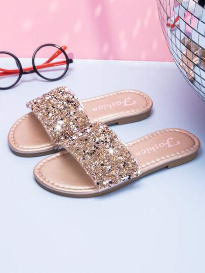 女童夏季水晶珍珠装饰沙滩拖鞋，时尚露趾平底公主凉鞋，适合儿童学生（手工制作的水晶位置可能略有不同，鞋底颜色随机）