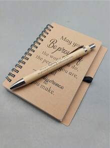 12 pièces/6 pièces/2 pièces/1 set Coffret cadeau de reconnaissance pour les employés - comprend un stylo à bille en bambou avec des citations inspirantes et des cahiers de motivation à spirale, cahiers de reconnaissance, mini cahiers à spirale. Convient pour les bénévoles, les enseignants, les infirmières, les activités de team building, les anniversaires, la retraite, les cadeaux de bureau pour les fêtes, fournitures scolaires, rentrée scolaire
