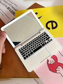 1 pezzo Specchio compatto e pieghevole per il trucco, tascabile (simile al design di un laptop), specchio per il trucco pieghevole portatile con dettagli a tastiera, colore rosa, adatto per i viaggi, essenziale per il trucco on-the-go, il miglior regalo per compleanni e lauree