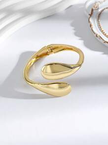 1pc Asymmetrical Line Design Wide Bangle, Unique Minimalist Bracelet Suitable For Daily Wear For Women