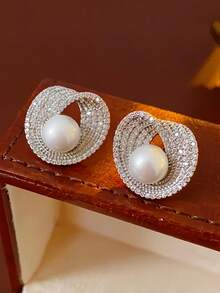 1 Pair Elegant Asymmetrical Circle Pearl Stud Earrings, Suitable For Women Daily/Party Wear - Silver - View 1