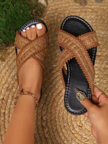 Women's Comfortable Breathable Woven Criss-Cross Strap Flat Sandals, European And American Style Plus Size Open Toe, Casual Beach Slippers, Brown Fabric Material, Suitable For Summer Wear, Matching With Dresses - Brown - View 3