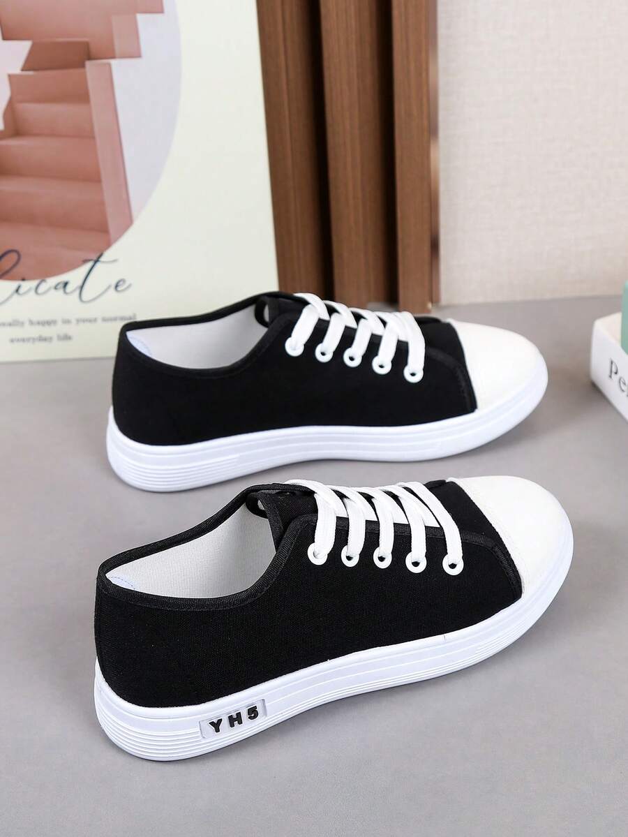 2024春夏女帆布鞋百搭白色运动鞋平底学生休闲鞋