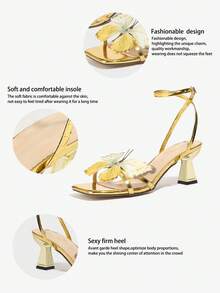 صنادل كعب عالي للنساء، موضة جديدة للربيع والصيف، أنيقة مزينة بفراشة، مفتوحة الأصبع، بحزام متقاطع، كعب معدني، مناسبة للزفاف والحفلات والمناسبات والمشي في الهواء الطلق والنوادي الليلية والعروض، لون ذهبي فاخر ونبيل