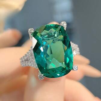 Women's Luxury White Gold Plated Exaggerated Elegant Square Green Zirconia Four-Claw Engagement Ring