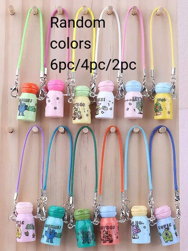 2 pièces/4 pièces/6 pièces Modèle de bouteille d'eau/tasse miniature mignon aléatoire de macaron, accessoires de micro paysage, indispensable pour les collectionneurs de miniatures (design et couleur de cordon assortis)