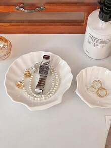 1 pieza Bandeja de joyería con forma de concha, de material cerámico, pequeña bandeja de almacenamiento, decoración de tocador para el dormitorio, utilizada para almacenar joyas, regalo de vuelta a la escuela