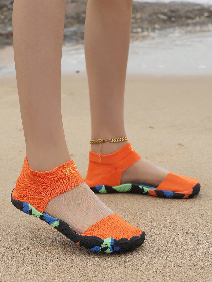 女士轻便透气一脚蹬沙滩凉鞋