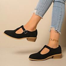 أحذية نسائية جديدة متعددة الاستخدامات، أحذية تشيلسي ذات كعب كتلي بفتحة للرقبة وأصبع مدبب على طراز ما بعد الكارثة