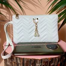 Chic Clutch Bag Purse Embellished With A Dainty Cat Pendant: Style Meets Cuteness. The Luxurious Design Of This Clutch Is Elevated By The Eye-Catching Cat Pendant, Blending Sophistication With Playful Flair. Compact Yet Spacious Enough For Essentials, It's The Ideal Choice To Add A Unique And Stylish Edge To Your Look. - Black - View 6