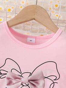 Conjunto de camiseta con estampado de lazo y pantalones con estampado de mezclilla sintética, estilo casual de moda para niña en verano