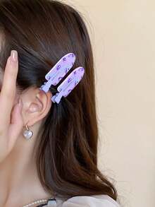 6个女士夏季多巴胺色水果发夹，颜色随机，无痕，可用于夹刘海、鬓角，为您的造型增添个性化元素，适合日常使用、化妆、摄影和通勤，设计时尚、优雅、简约。纯色发夹，塑料材质。无论是休闲日、派对、通勤、度假、夏季造型，还是其他场合，这款发夹都是您的理想之选。它适用于各种发饰、美发工具、卷发配饰、秋季、女士配饰、美发用品等。 - 彩色 - 查看 4