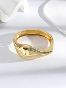1pc Asymmetrical Line Design Wide Bangle, Unique Minimalist Bracelet Suitable For Daily Wear For Women