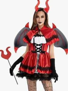 Setul de 3 aripi de demon este folosit pentru a te îmbrăca pentru diverse spectacole de petrecere de sărbători de Halloween