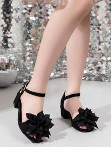 2026新款儿童高跟凉鞋，时尚高跟鞋，漂亮女孩之选，闪亮钻石凉鞋，波西米亚风格，完美设计凉鞋，红色高跟舞鞋，高中生和大学生凉鞋