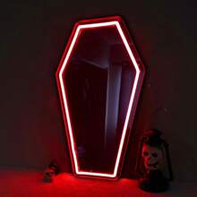 1 pièce Miroir lumineux en forme de cercueil - 23*42,4 cm/9*16,7 po - Alimenté par USB - Luminosité réglable - Miroir mural LED violet, blanc, rouge - Facile à monter - Décoration murale - Art mural - Décoration polyvalente - Convient pour la fête, la maison, la chambre, le bar, le bureau, etc. - Créez des souvenirs uniques ! Un excellent cadeau pour vous et vos proches.