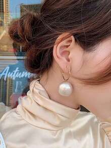 经典半圆形仿珍珠耳环，提升您的整体形象 - 金黃色 - 查看 9