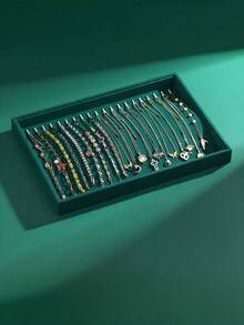 1件，项链收纳盒带透明盖展示首饰托盘带透明盖珠宝项链展示盒适用于项链吊坠适合女士女生展示盒收纳盒