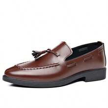 (Eine Nummer kleiner empfohlen) Neue Herren Business Anzugschuhe, einfache schwarze Arbeitsschuhe, Slip-On Loafer, weiches Leder, weiche Sohle, bequem, Lässig, Lederschuhe, weiche Sohle, bequem, atmungsaktiv, rutschfest, geeignet für Partys, Abschlussfeierlichkeiten, Hochzeiten, Autofahren, Spazierengehen, vielseitige Herrenschuhe