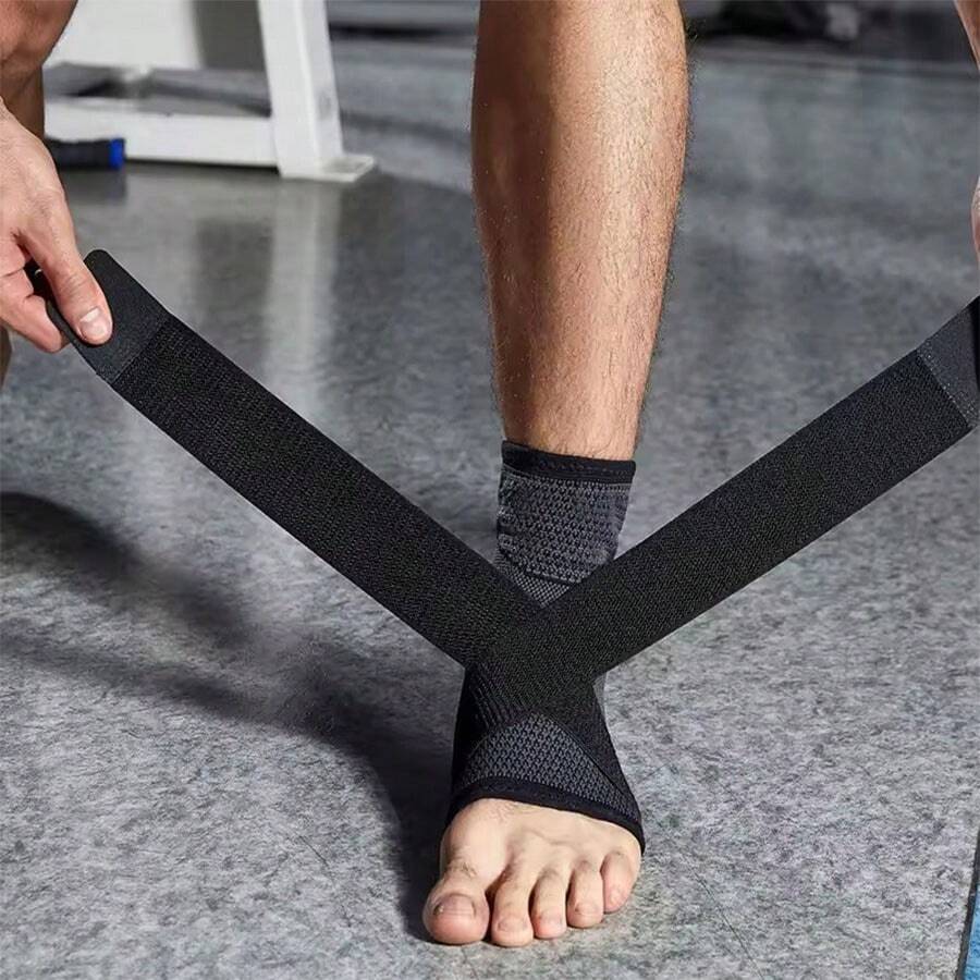 1PC Pressurized Bandage Ankle Protector Sport Anklet Support Foot Strap Nylon Knitted Elastic Ankle Brace Gym Basketball Running Anklet Gym Accessories - Black - View 1