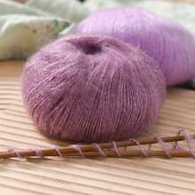 6个球，真丝马海毛纱线，细针织纱线，钩针镂空针织品，手工编织披肩开衫，手工纱线球。详情：4 6个球，马海毛纱线，细针织纱线，钩针镂空针织品，手工编织披肩开衫，手工纱线球