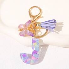 Geschenke für Thanksgiving, Weihnachten, Abschluss, Geburtstage und Feste - Niedliche Schlüsselanhänger mit Initialbuchstaben in lila, goldener Folien-Schlüsselanhänger-Charm mit Buchstaben und Schmetterling-Quaste, modischer Schlüsselanhänger als Geschenk für Frauen für Geldbörse, Tasche, Handtasche Dekoration