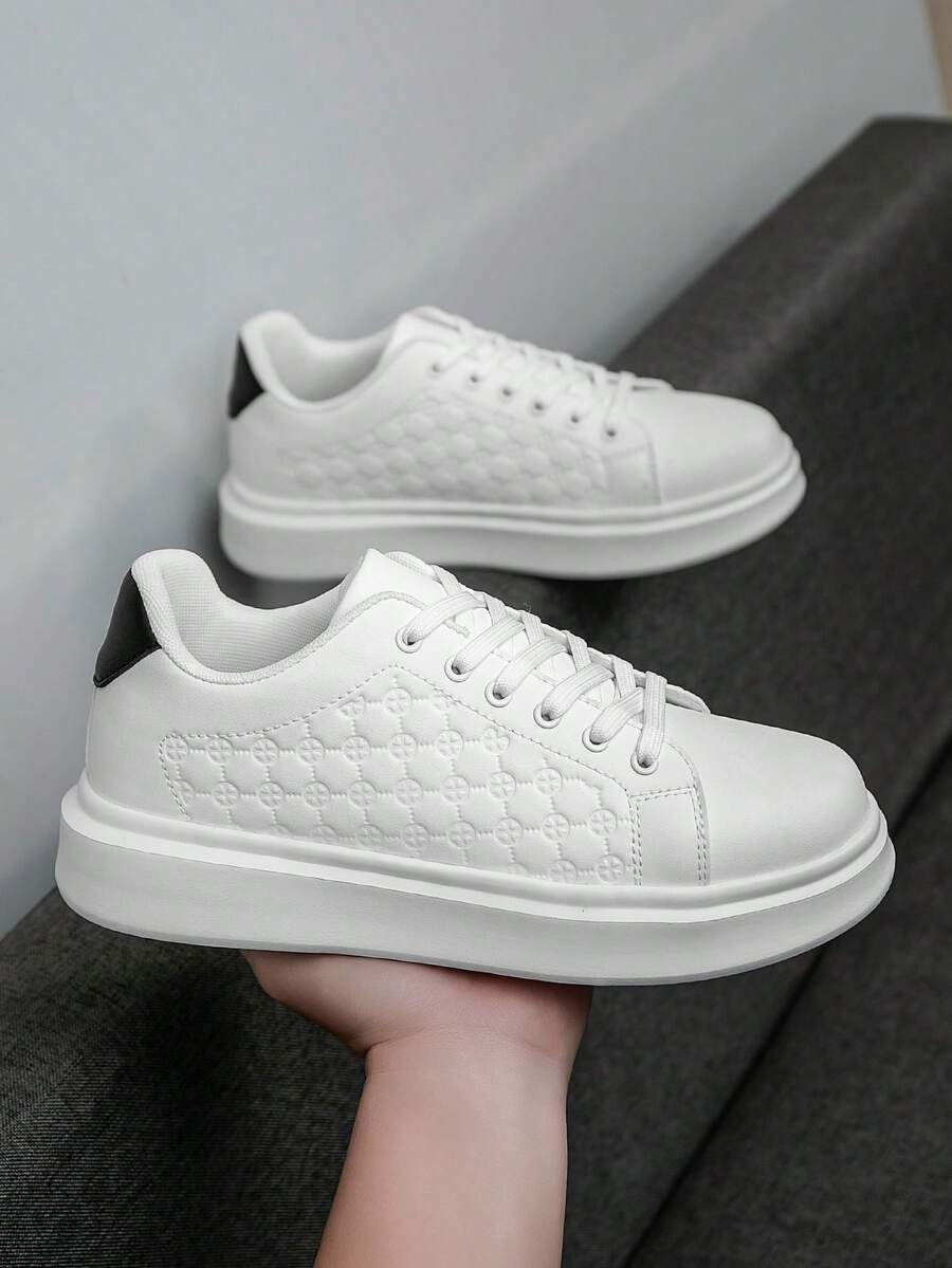 Men's Classic Black & White Contrast Color Block Lace-Up Casual Sport Sneakers, Niche Fashion Letter Pattern Comfortable Height-Increasing Couple Shoes - White and Black - View 1