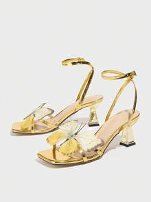 صنادل كعب عالي للنساء، موضة جديدة للربيع والصيف، أنيقة مزينة بفراشة، مفتوحة الأصبع، بحزام متقاطع، كعب معدني، مناسبة للزفاف والحفلات والمناسبات والمشي في الهواء الطلق والنوادي الليلية والعروض، لون ذهبي فاخر ونبيل