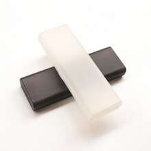 1 Set comprende: 1 scatola per cancelleria in plastica opaca, 5 matite, 1 gomma / 10 matite / 1 gomma jelly alla frutta. La scatola per cancelleria è realizzata in materiale PP opaco, durevole. Le matite sono in legno naturale semplice. La gomma jelly alla frutta è creativa, pulita e con meno briciole, tornare a scuola, forniture scolastiche, astuccio, zaino scolastico