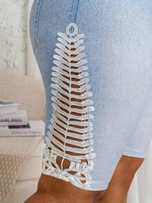 Plus Size Women's Tight Leggings, Side Hollow Out Lace Trim Design, Denim Effect Elastic Casual Shorts - Baby Blue - View 7