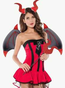 Setul de 3 aripi de demon este folosit pentru a te îmbrăca pentru diverse spectacole de petrecere de sărbători de Halloween