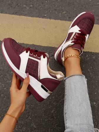 Lightweight Comfortable Casual Simple All-Match Red Sports Shoes, Summer Beach Resort Anti-Skid Thick-Soled Sneakers, Fashionable New Color-Blocking Burgundy Walking Shoes