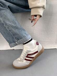 Giày thể thao thường ngày phong cách preppy màu trơn đa năng cho nữ, giày đế cao su mũi tròn, chống trượt, buộc dây, màu đỏ tía, giày thường ngày phù hợp, cỡ 36-41, thời trang - Màu Đỏ Sâu - Xem 5