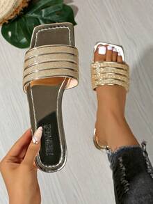 Damskie minimalistyczne uniwersalne płaskie złote plażowe kapcie na letnie wakacje