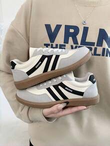 女士多功能撞色纯色学院风休闲鞋，平底防滑系带圆头橡胶底休闲运动鞋，黑色撞色设计，适合日常穿着，舒适休闲鞋，尺码36-41，时尚